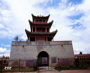霍城